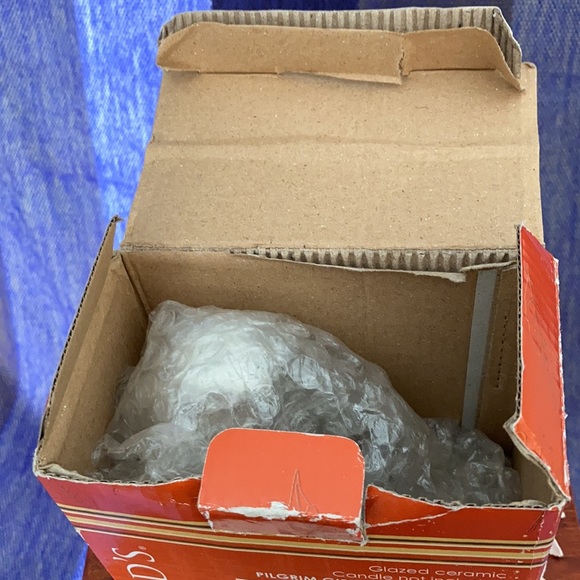 Vintage, rare, Kirkland's glazed ceramic pilgrim girl tea light holder - Picture 6 of 8